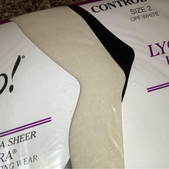 On The Go! ultra ultra sheer control top pantyhose, color off white, size: 2 - Picture 7 of 12